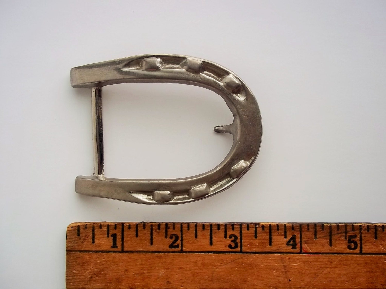 Horseshoe Belt Buckle. 3 1/4 x 2 1/2 Price by ThrowItForward