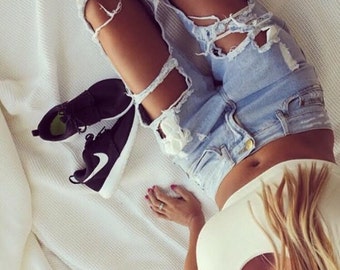 Be·Ripped - 90's Distressed Boyfriend Jeans - Low Rise - Lee / Levi / Wrangler / etc