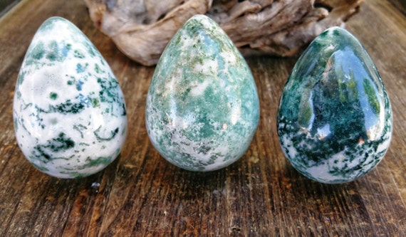 Moss / Tree Agate Crystal Eggs CA20 by peoplecrystals on Etsy