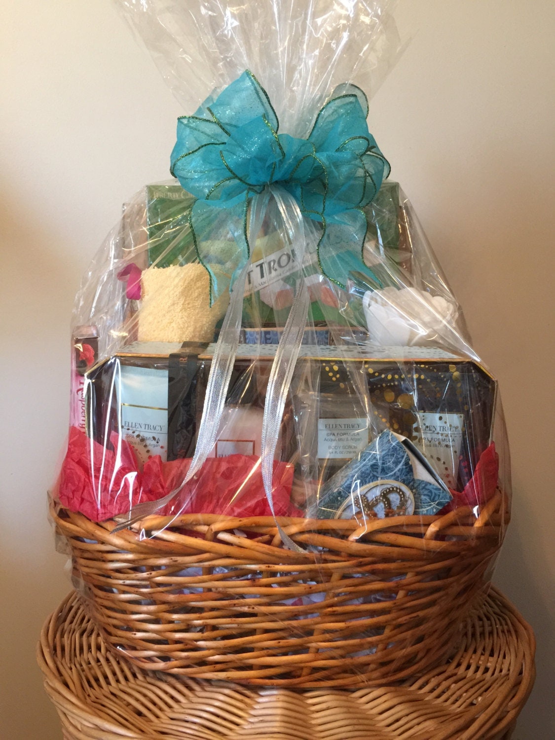 Luxury Spa Basket by GiftBasketsbyDiane on Etsy