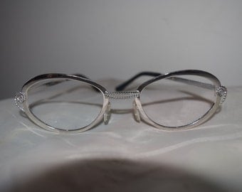 Swank Amor Vintage Women's Decorative Frames