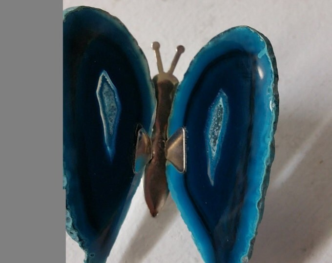 Agate Butterfly from Brazil- Healing Crystals \ Reiki \ Healing Stone \ Agate \ Butterfly \ Metaphysical \ Crystal \ Reiki \ Blue \ Crystals