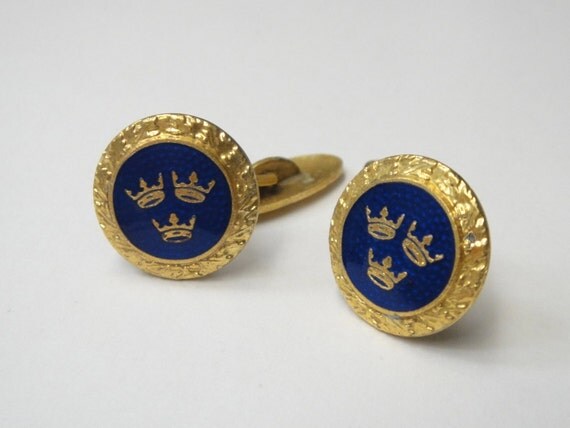 Vintage Cufflinks Swedish Crown Cufflinks by recoveryVintage