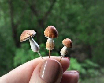 Miniature Toadstool Mushrooms for Terrarium Decoration & Fairy Gardens
