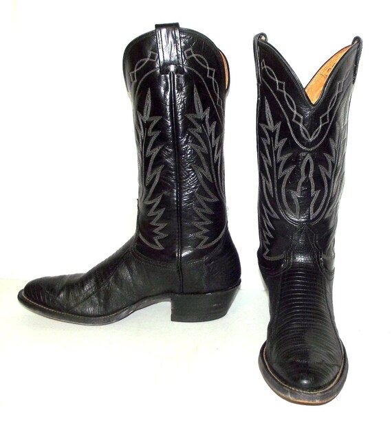 narrow width cowboy boots