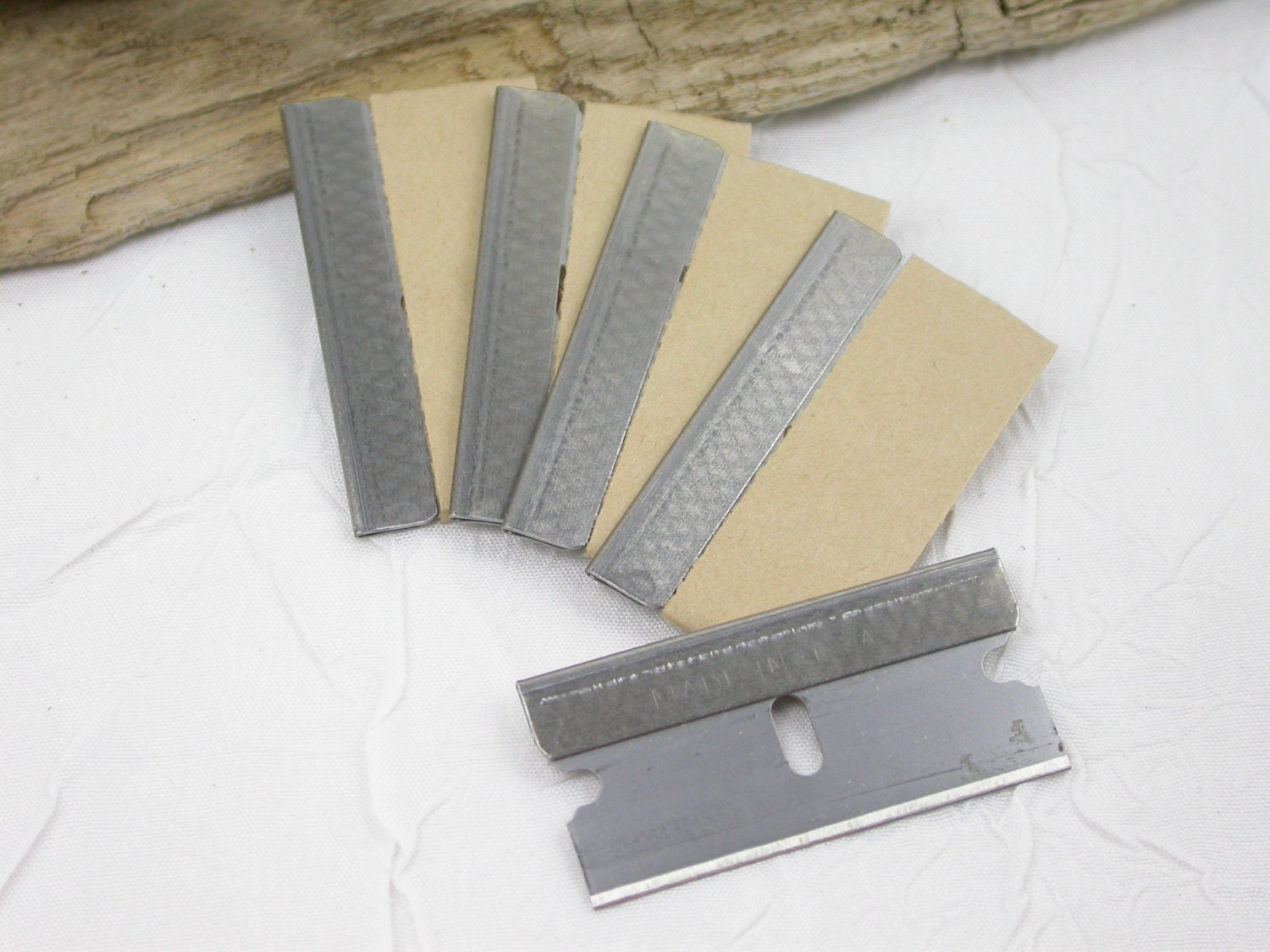 4 Single Edged Razor blades for crafters to cut chop slice