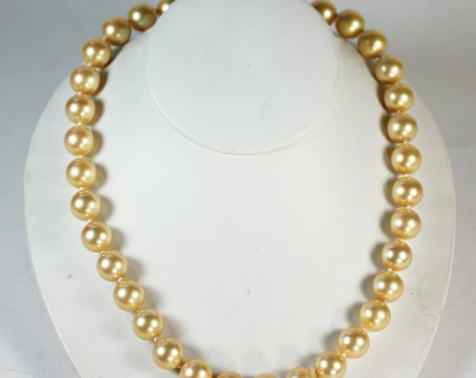 Golden Yellow Faux Pearl Necklace Larger Beads Presentation Box Stauer Vintage