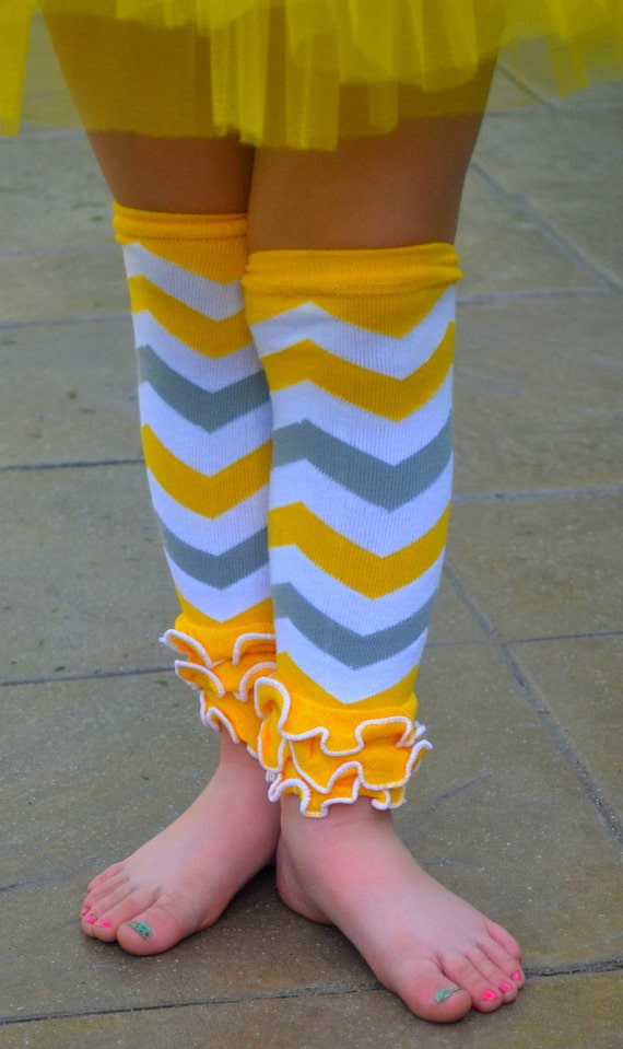 Leg warmers Little girls leg warmers photo by girliebowtique