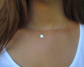 Tiny Silver Disc Necklace, Dainty Silver Necklace, Hammered Silver Necklace, Delicate Silver Necklace, Everyday Jewelry, Dainty Pendant