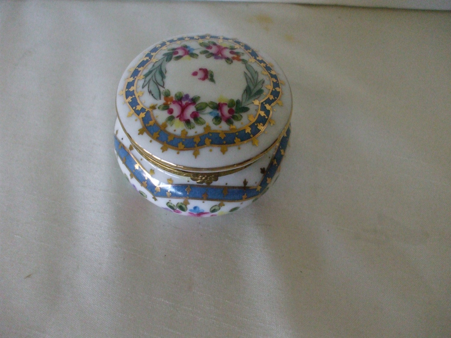 painted porcelain trinket box casket box vintage painted porcelain trinket box casket box vintage