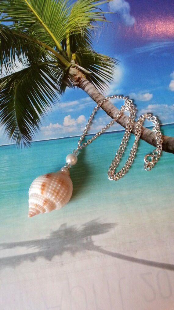 Nutmeg shell white pearl necklace beach hand by beachseacrafts