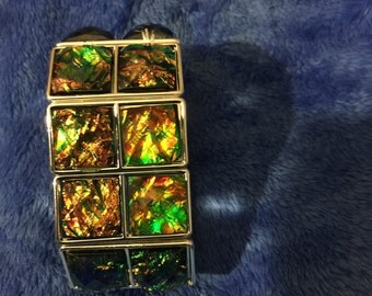 Lucite stretch bracelet blue/Green changes colors Aurora Borealis multicolors rare htf