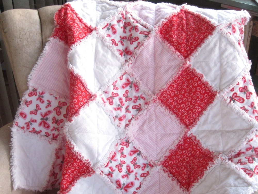 cuddly-flannel-baby-rag-quilt-frayed-edge-baby-blanket