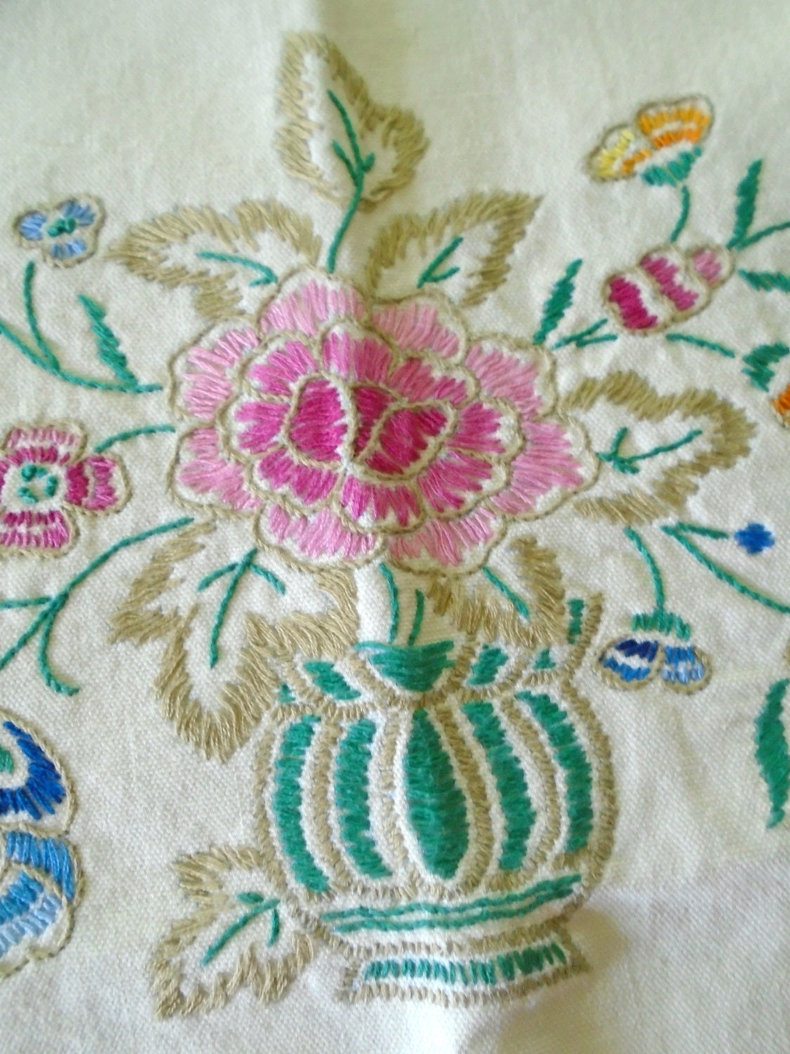 Hand Embroidered Tablecloth / Vintage Tablecloth / by DoesMeadow