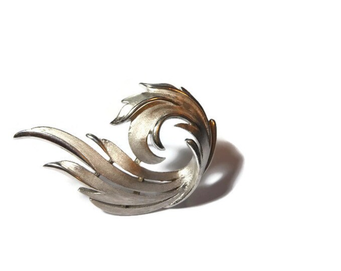 FREE SHIPPING Crown Trifari brooch earrings, silver swirls flash light, textured brushed effect, satin trim of brooch and clip earrings