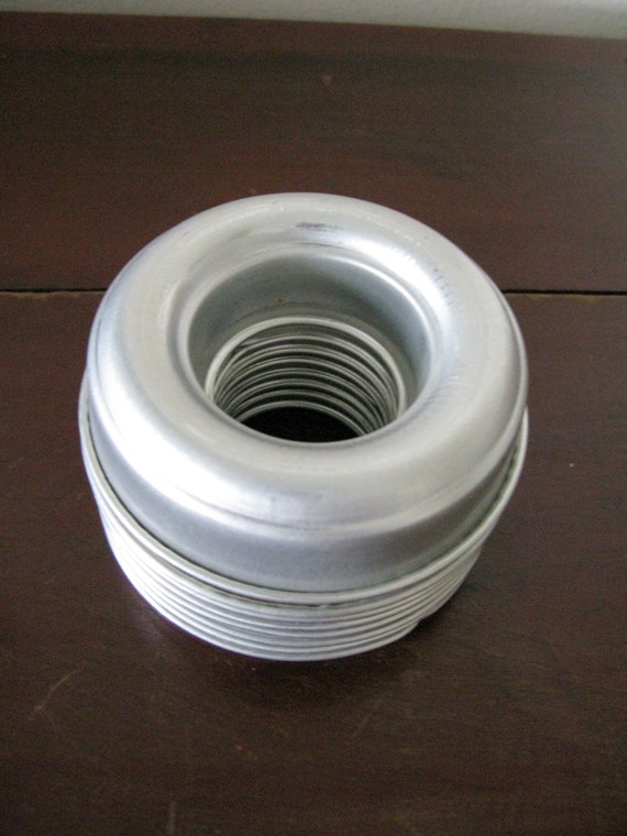 JellO Molds Baking Tins Donut Rings Set of 8 Mini Bundt