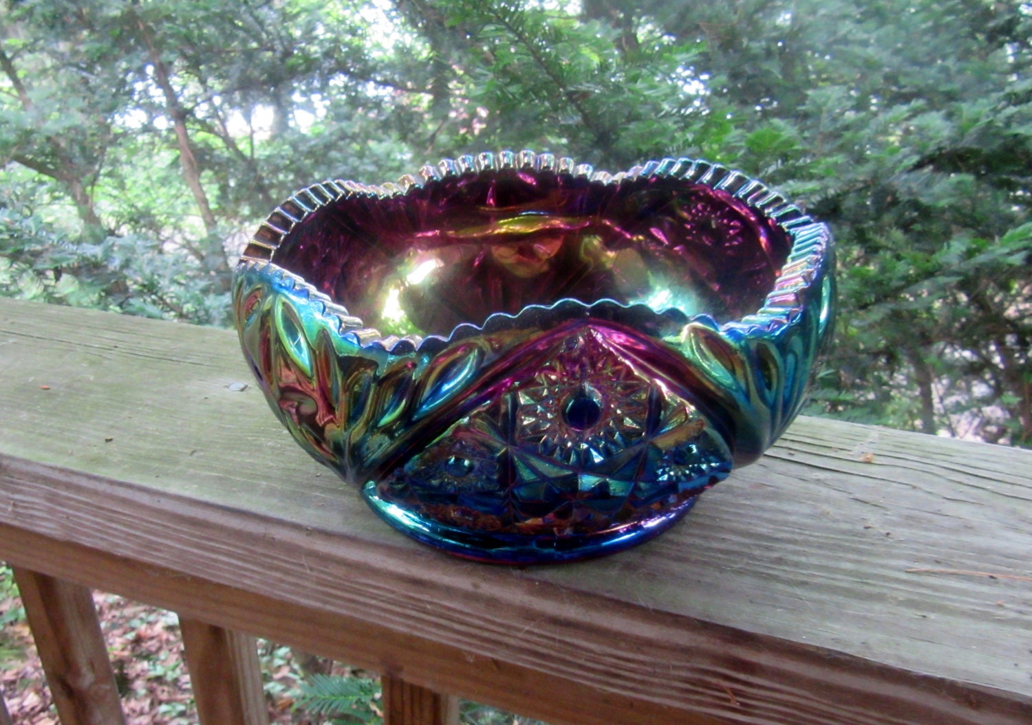 Le Smith Purple Ohio Star Carnival Glass Bowl