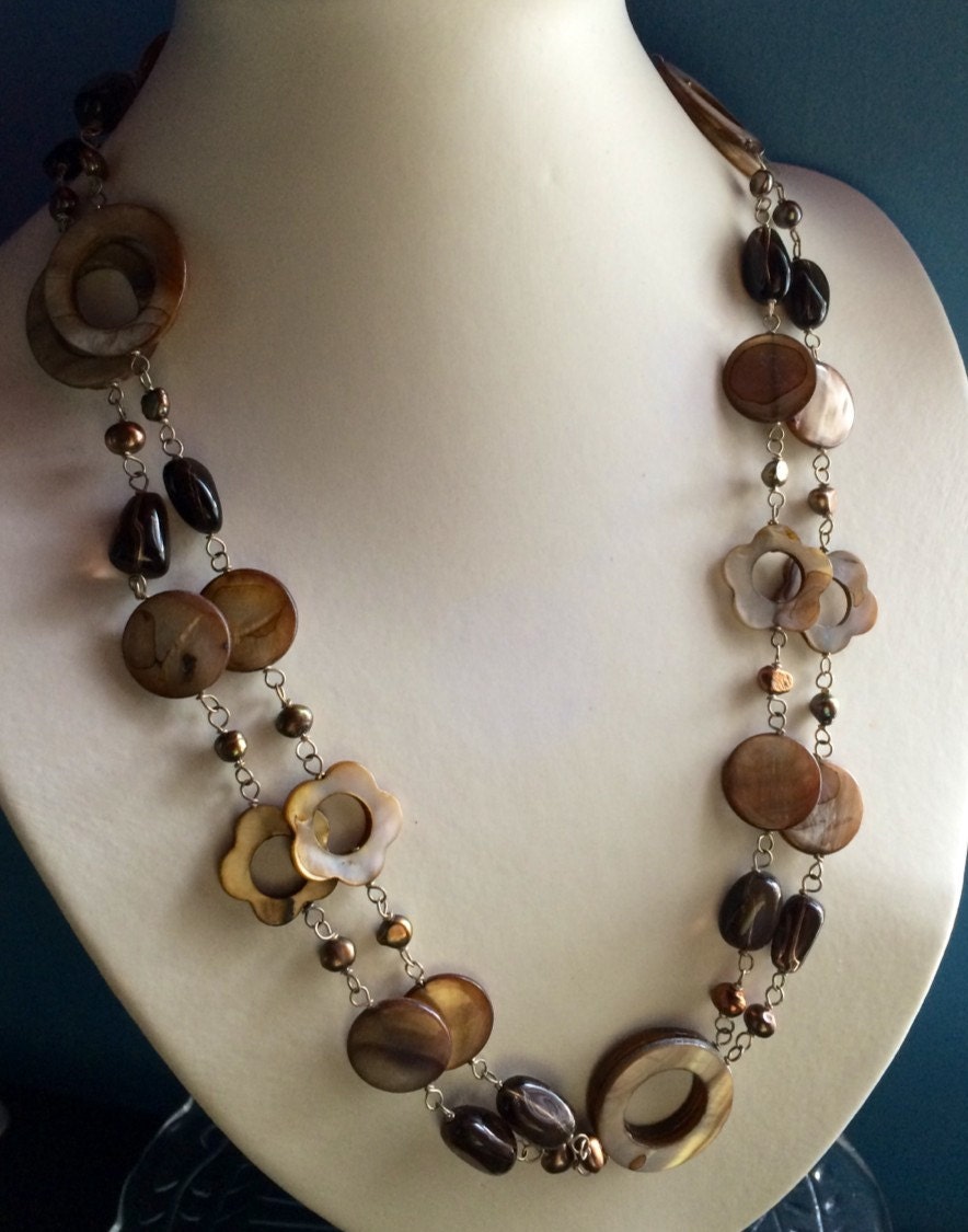 Brown Shell Necklace Cultured Pearl & Crystal with MOP Shell