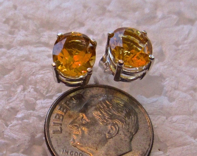 Citrine Stud Earrings, 9x7mm Oval, Natural, Set in Sterling Silver E795