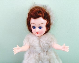 sleepy doll eyes