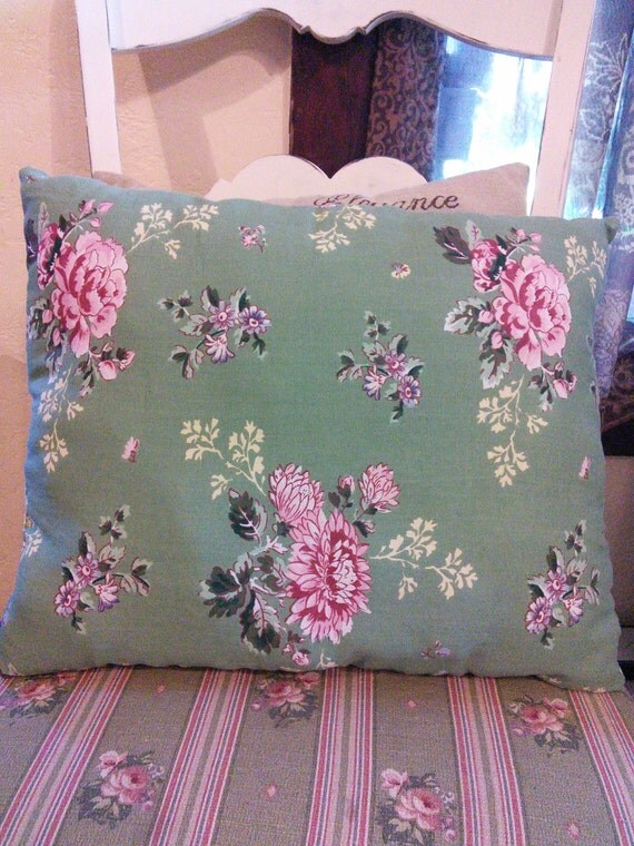 Green flower pillow
