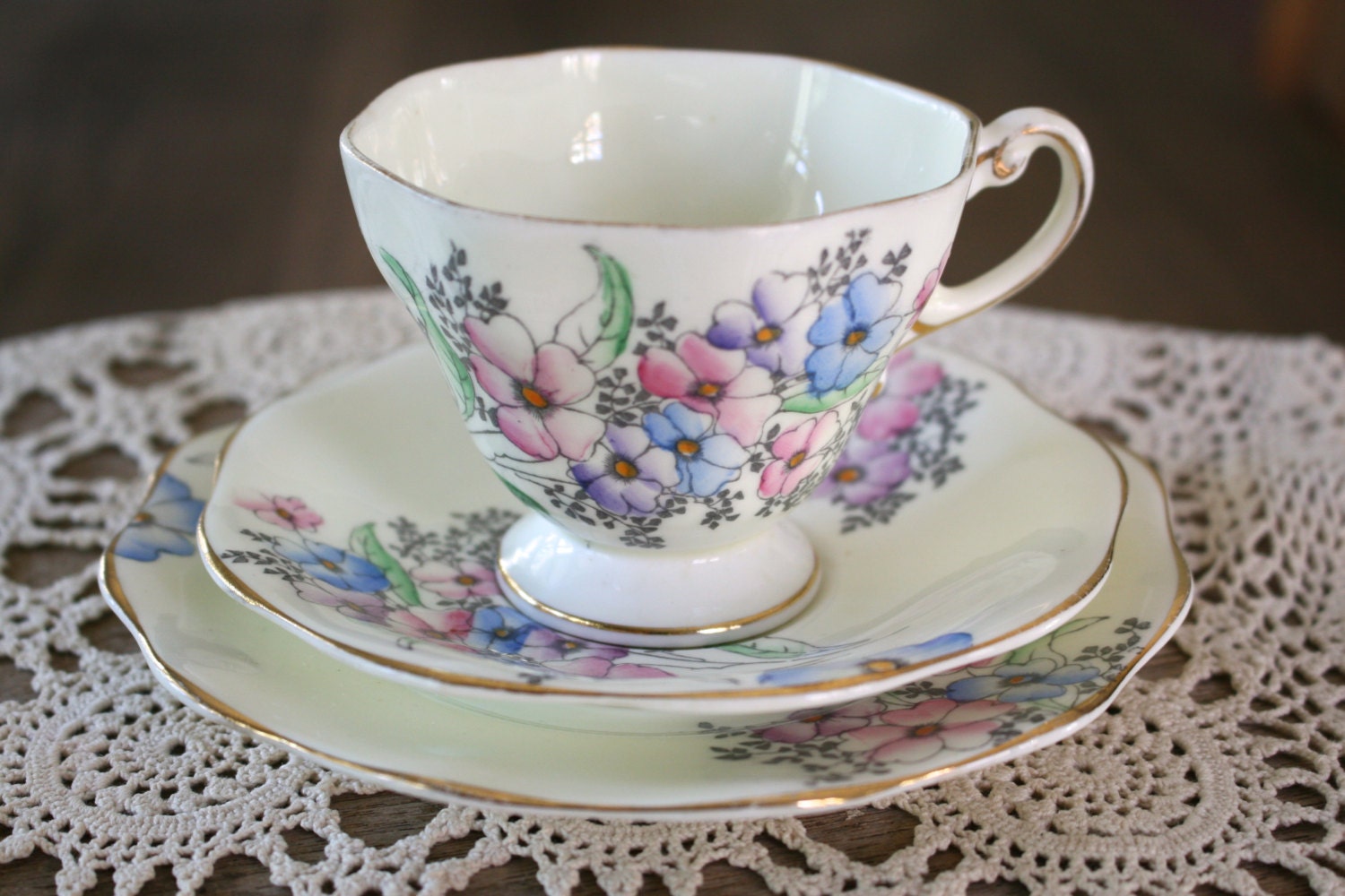 Bone China Tea Cup Foley Made in England Teaset Pink Purple