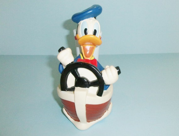 donald duck boat toy