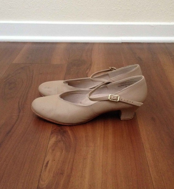 Vintage 80s Tan Dance Shoes // Capezio // by helicopterecouture