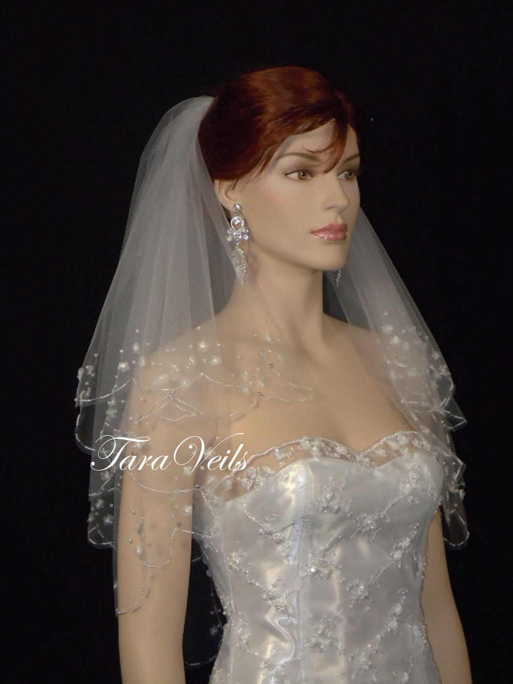 2Tier White Veil / Veils Wedding Pearl / Scalloped by TaraVeils