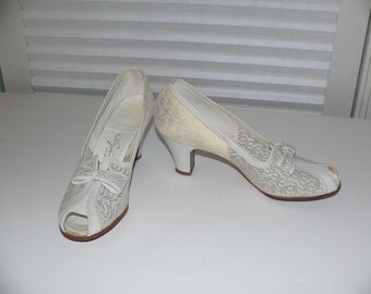 1940's Natualizer Peep Toe Shoes, White Mesh Summer High Heels - Size 7 N