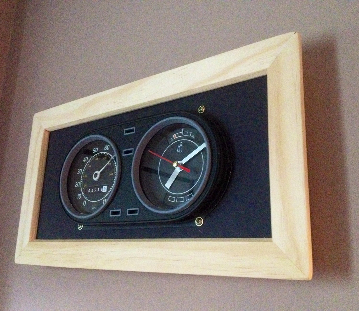 Britsh classic car Speedometer Wall Clock by OriginalVintageclock