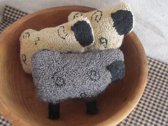 PATTERN ~ Black Sheep of the Family - primitive needle punch PDF pattern for Bowl Filler or Shelfie