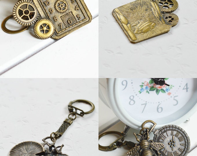 Vanity Of Vanities // Key chain metal brass // You can choose Your own Time // Retro, Vintage // 2015 Best Trends // Fresh Gifts For Friends