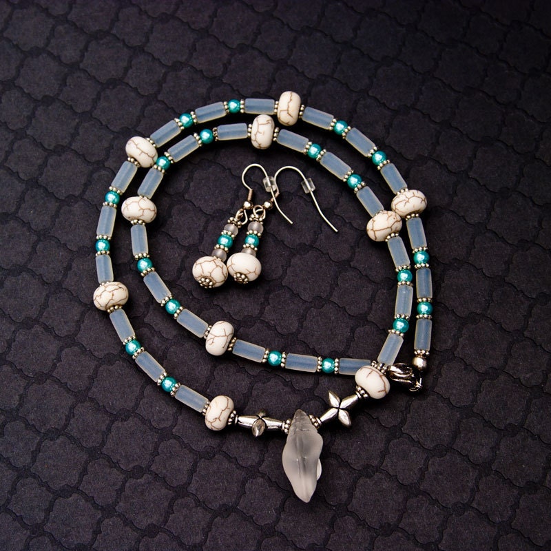 Magnesite Necklace and Earrings Set Glass Shell Focal