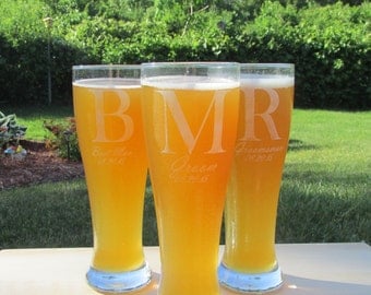 Tall Boy Personalized Beer Glass, Groomsmen, Best Man- Groom Gift, Bar Ware, Pilsner glass, Wedding Favors, Party favors