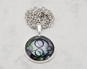 Doctor Who Galaxy Gallifrey Circular Gallifreyan blue green Necklace Pendant TV-Series round Glascabochon handmade fashion jewelry Fangirl