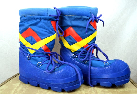 Vintage 1970s Striped Ski Winter Snow Moon Boots