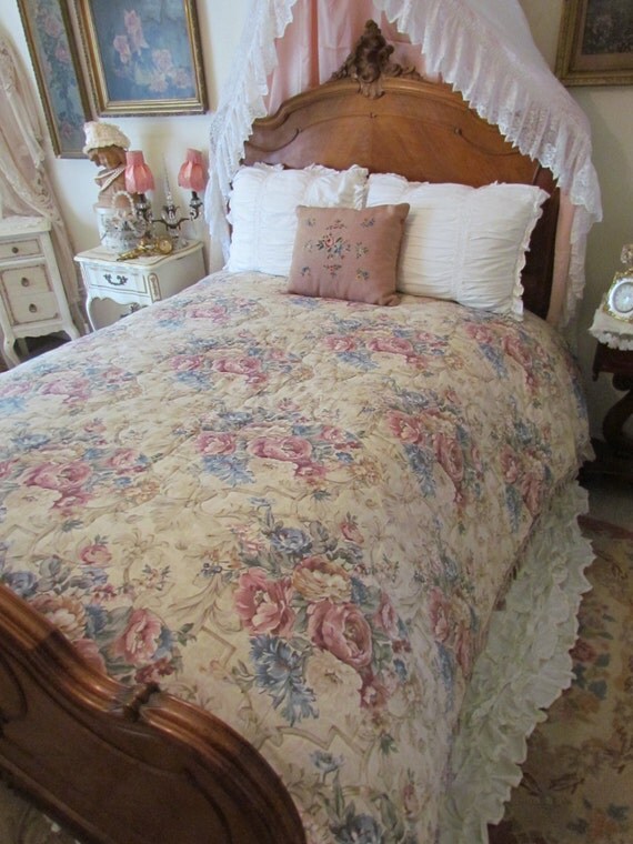 Vintage Waverly Rose Ruffled Bedspread Full Queen by VannasArmoire