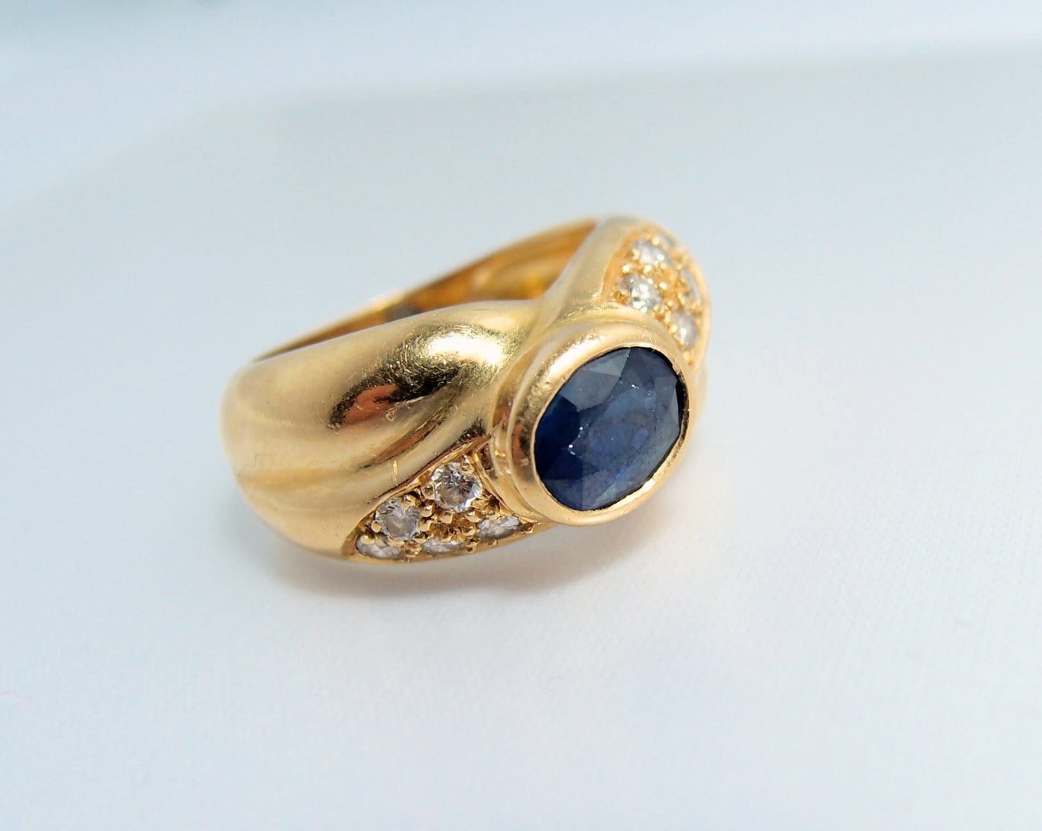 RESERVED Heavy retro 18K solid gold ring Stamped French gold