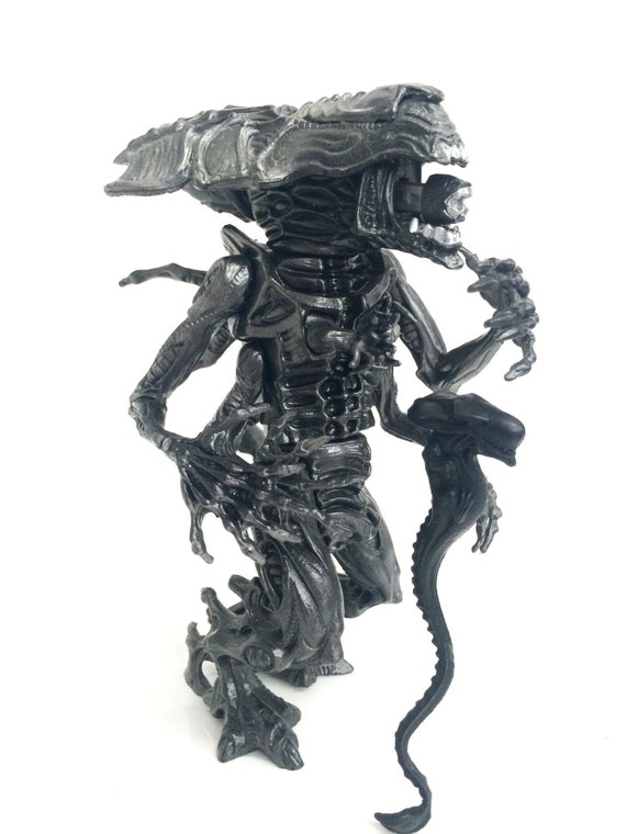 kenner alien queen hive