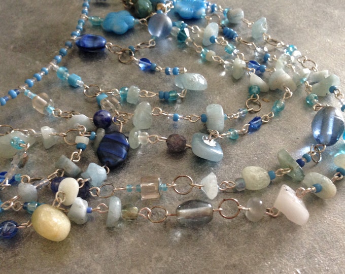 blue beaded memory wire necklace