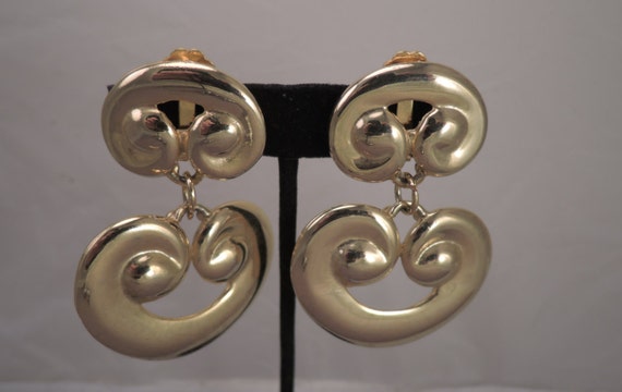 Dramatic Gold Tone Scroll Drop Clip Earrings by thejeweledbear