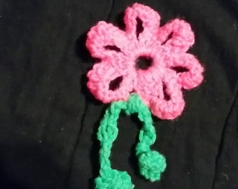 Handmade pink flower corsage, Crocheted flower pin, pink flower, homemade flower, lady's flower corsage, mother's day pin, wedding corsage