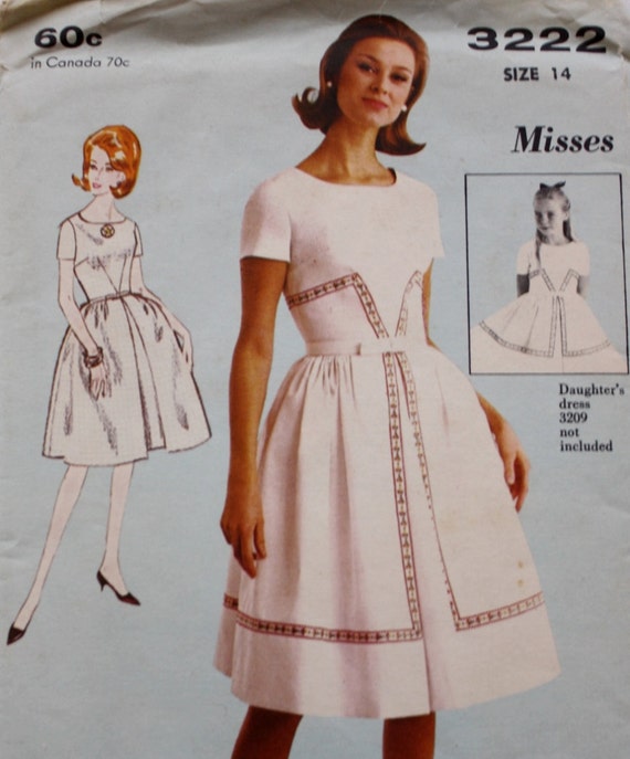 Advance 3222 Dress Sewing Pattern Fitted Bodice Inverted