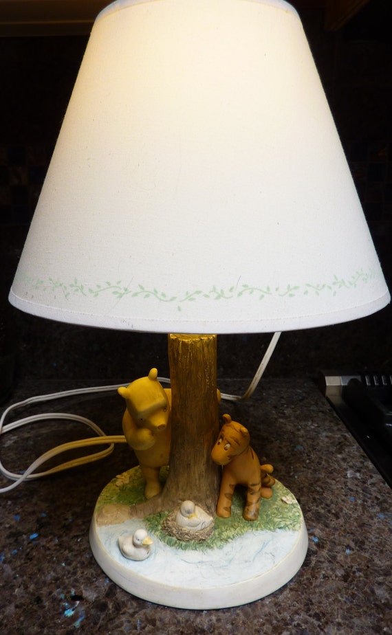 Winnie The Pooh Bedroom Lamp(41).jpg