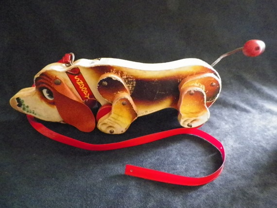 snoopy wooden pull toy