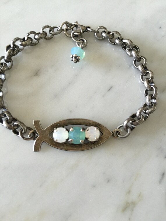 Fish Symbol Opal Crystal Woman's Bracelet