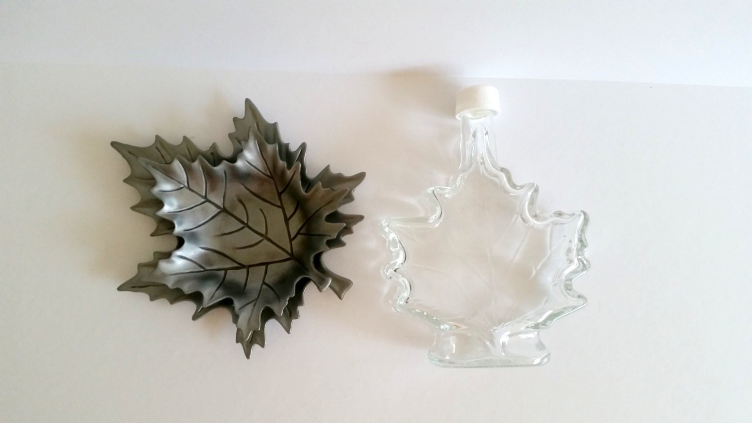 Vintage Set of Pewter Trays / Pewter Plate / Maple Leaf Dish