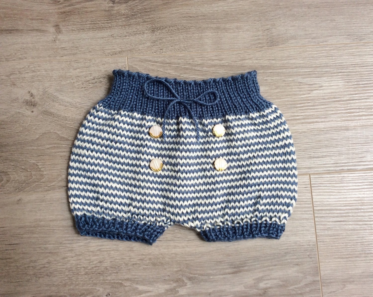Pattern: Baby Bloomers Knitting Pattern by CastonandChain on Etsy