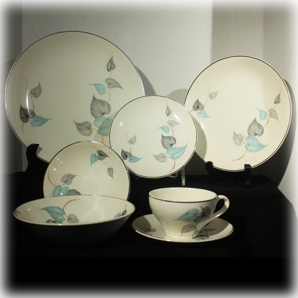 Mid Century Modern Dinnerware J & G Meakin by SalamanderAlley2